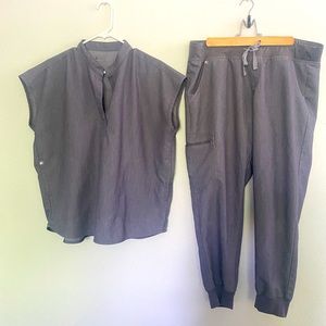 FIGS Rafaela top in MED, Zamora jogger LG PETITE